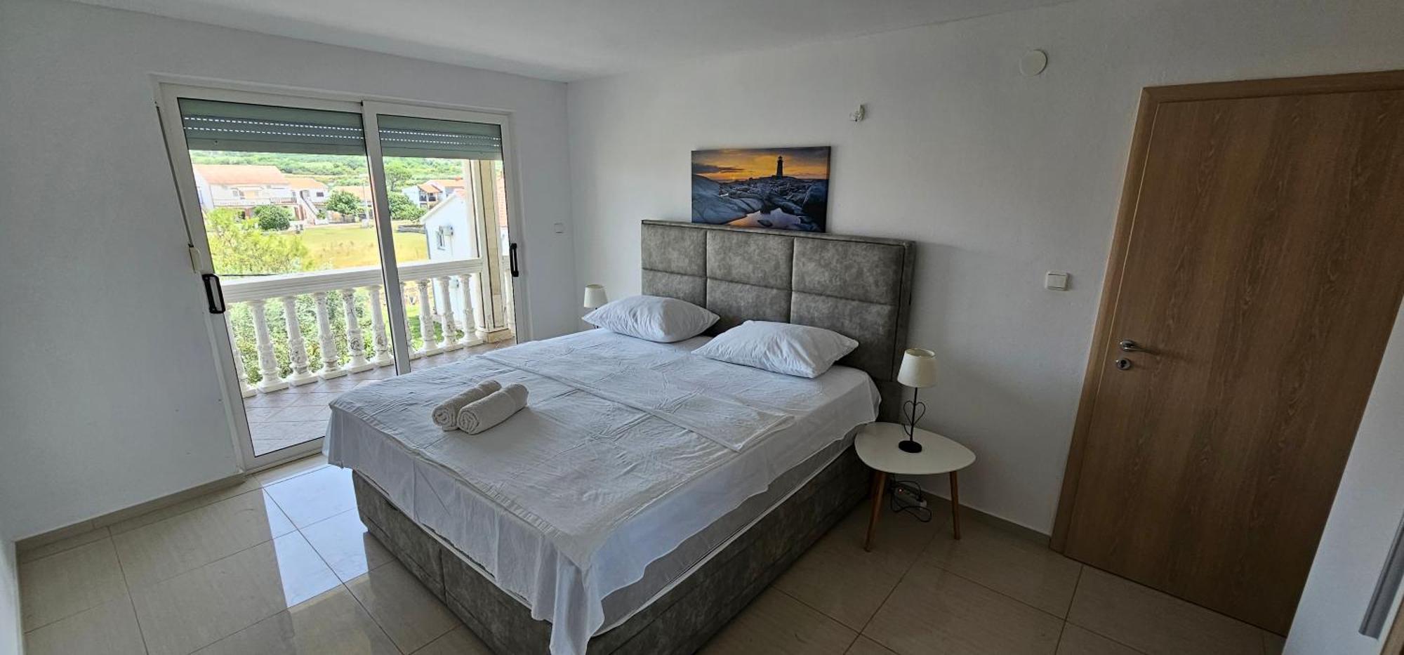 נין Elizabeta Apartments מראה חיצוני תמונה