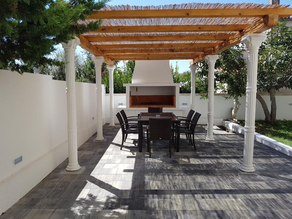 נין Elizabeta Apartments מראה חיצוני תמונה