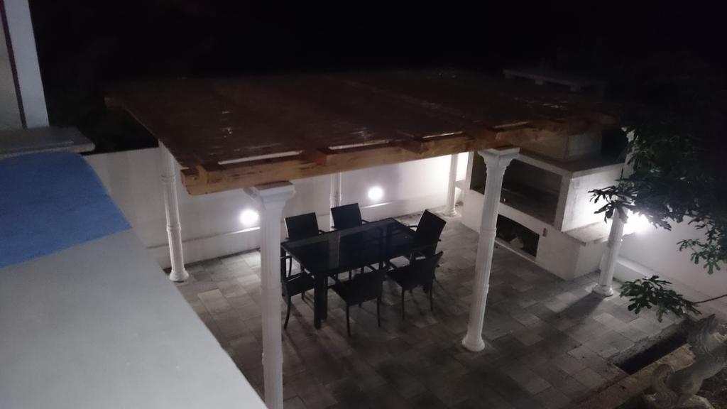 נין Elizabeta Apartments מראה חיצוני תמונה