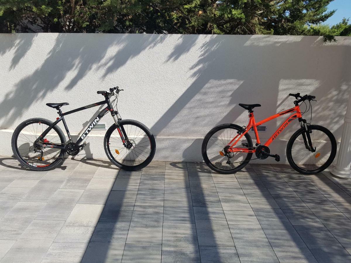 נין Elizabeta Apartments מראה חיצוני תמונה