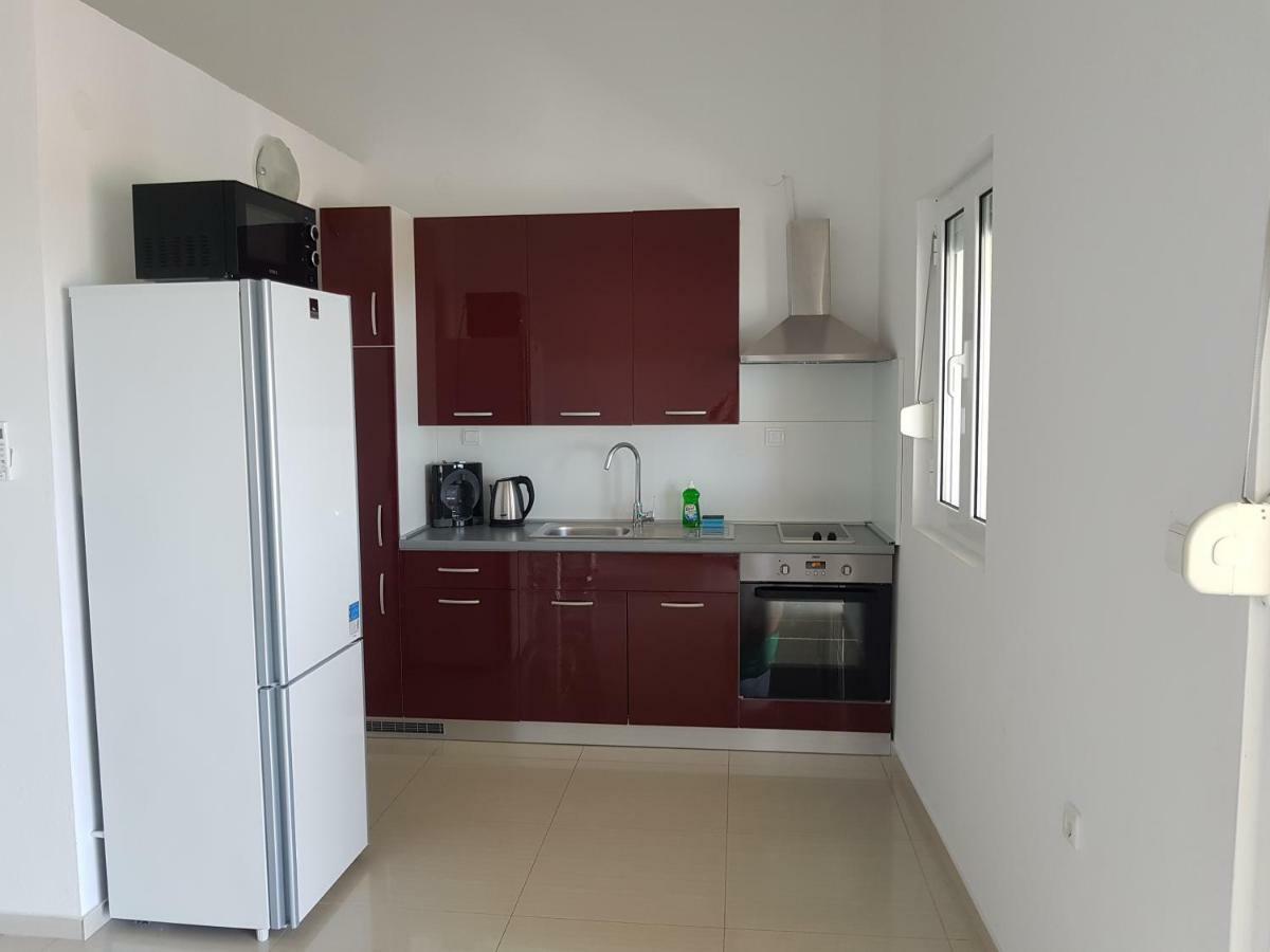נין Elizabeta Apartments מראה חיצוני תמונה